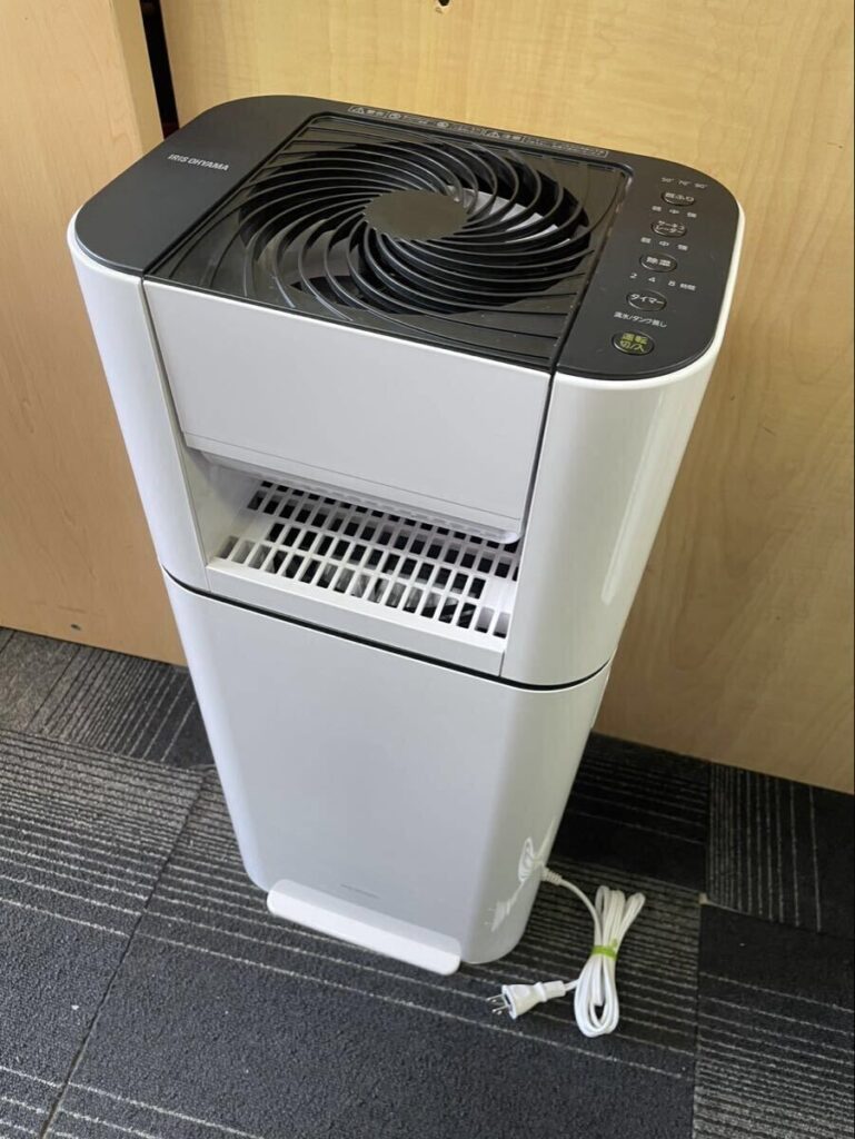 【未使用】〇アイリスオーヤマ 衣類乾燥除湿機 IJD-150-WH 2024年製 ◇極上美品!! 2024年製☆ アイリスオーヤマ サーキュレーター