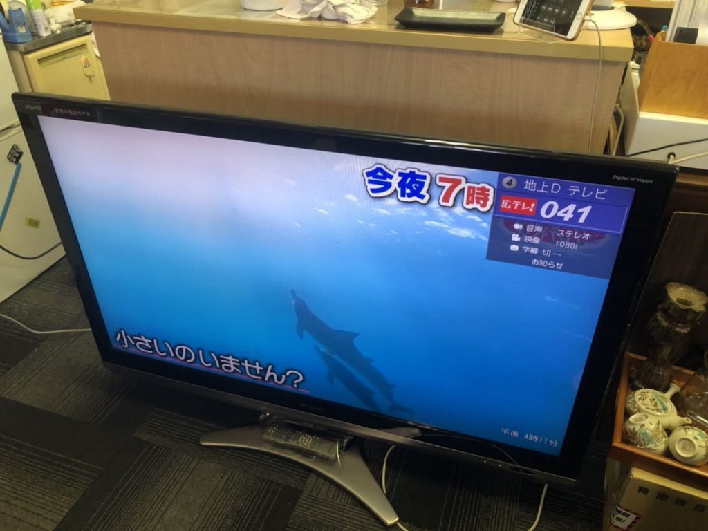 ◇完動品!! 大迫力!! シャープ AQUOS アクオス 52インチ液晶テレビ 52